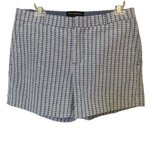 Banana Republic 5" Tailored Black & White Chevron Patterned Shorts (Size 4)